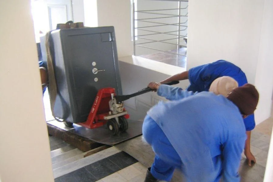 Đánh giá trọng lượng và kích thước trước khi di chuyển