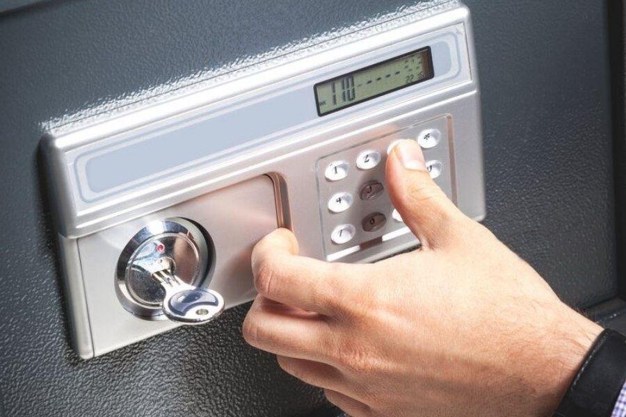 Két sắt bị lỗi khi nhập sai mã
